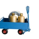 Chariot avant train pivotant habillage tôle, 1200 x 800 mm, roues CC, 500 kg