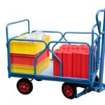 Chariot avant train pivotant habillage tube, 1200 x 800 mm, roues PN, 500 kg