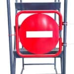 Porte de sécurité pour escabeaux et plateformes de travail