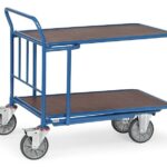 Chariot emboîtable avec 2 plateaux antidérapants
